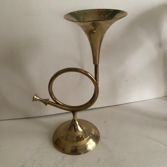 COPY - Vintage brass Trumpet candle holders. Gold horn candlesticks,  Christmas… - Picture 4 of 9